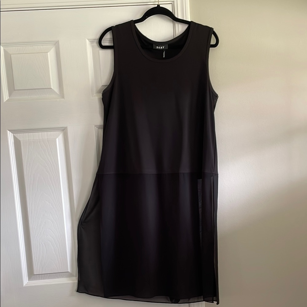 DKNY Black Sheath Sleeveless Crew Neck Top